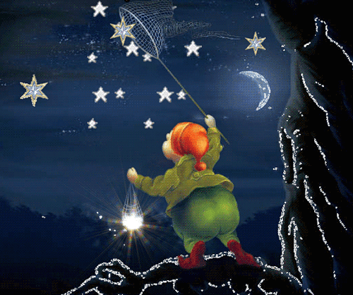 Kleiner Elf fängt Sterne mit Netz in der Nacht, symbolisiert Freude an kleinen Momenten.