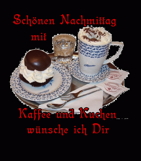 Tablett mit Kaffee und Kuchen, Gedeck für einen angenehmen Nachmittag.