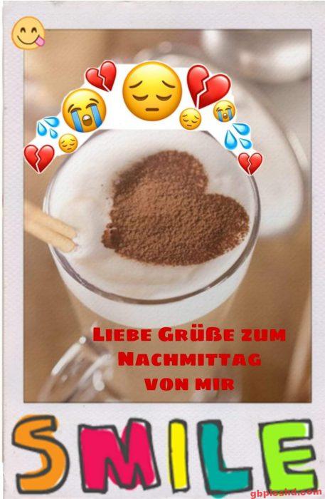 Kaffee mit Herz aus Kakaopulver und Emoticons, liebe Grüße zum Nachmittag.