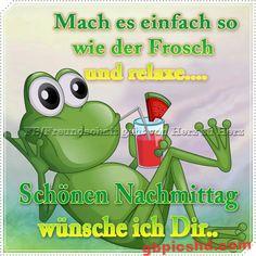 Lustiger Cartoon-Frosch entspannt mit Drink, Nachmittaggruß auf Deutsch.