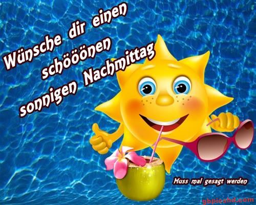 Fröhliche Sonne mit Sonnenbrille und Cocktail wünscht einen sonnigen Nachmittag.