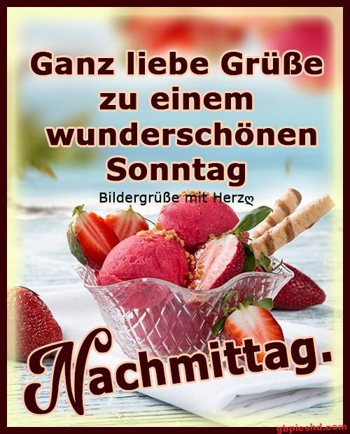 Eisbecher mit Erdbeereis und frischen Erdbeeren an einem sonnigen Tag, Gruß zum Sonntag Nachmittag.