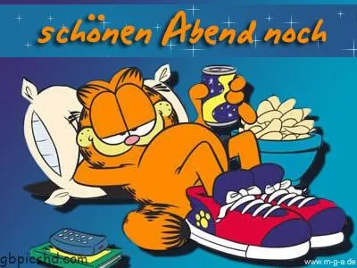 Garfield Gute Nacht Bild 8 Eine cartoonartige Katze entspannt sich auf dem Sofa mit Snacks und einem Getränk.